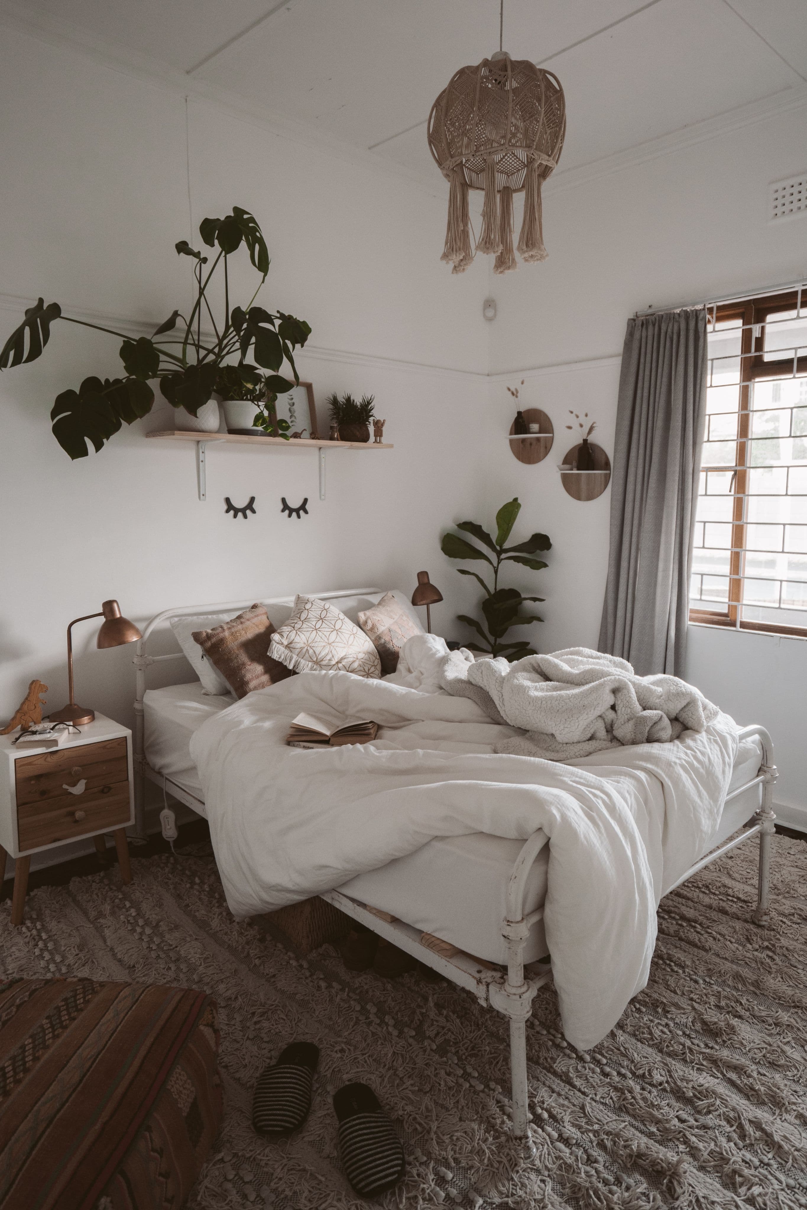 Decor your bedroom for your children